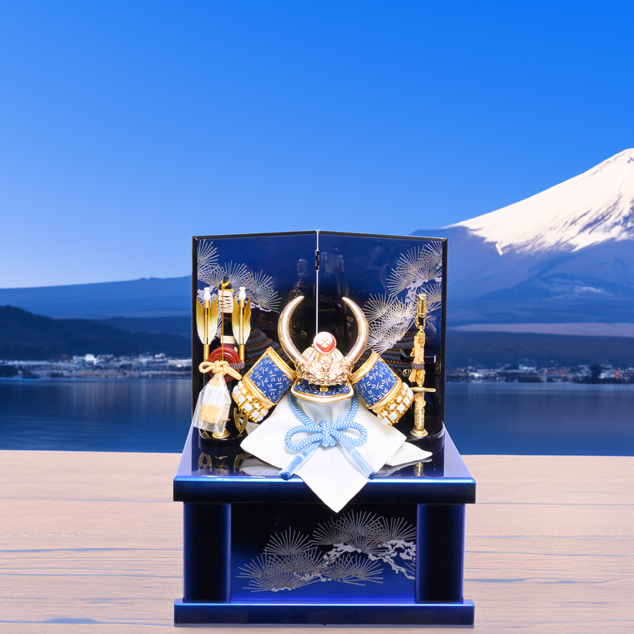 甲州印伝青蜻蛉柄武田信玄兜青ボカシ収納飾り3写真