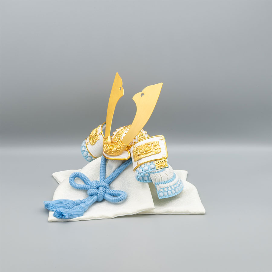 彩色兜シリーズ　青空鯉のぼり兜飾りセット3写真