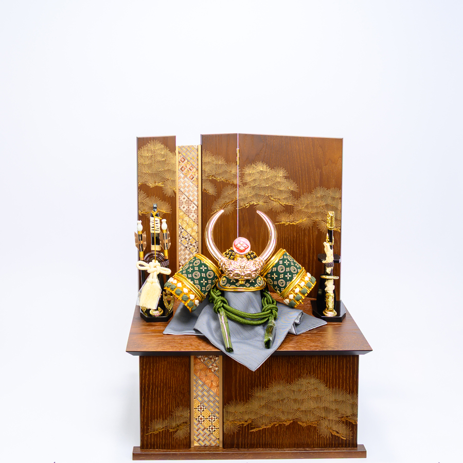 甲州印伝緑富士山柄　8号深川緑武田信玄兜　オーク寄せ木収納飾りセット