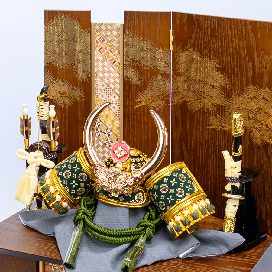 甲州印伝緑富士山柄　8号深川緑武田信玄兜　オーク寄せ木収納飾りセット3写真