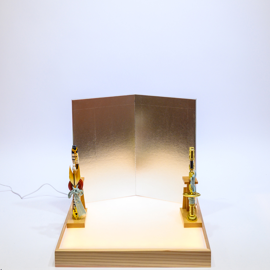 甲州印伝富士山柄水色5号大鍬型兜LED照明台　空3写真