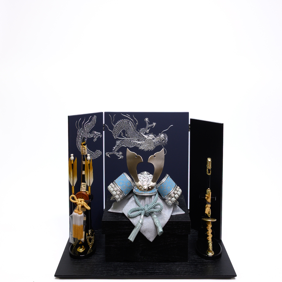 甲州印伝水色富士山柄銀大鍬形5号兜色彩箔銀龍セット