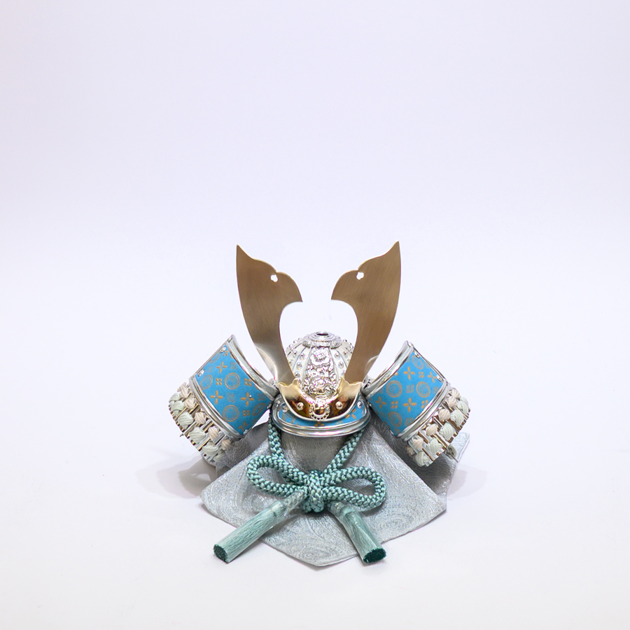 甲州印伝水色富士山柄銀大鍬形5号兜色彩箔銀龍セット4写真