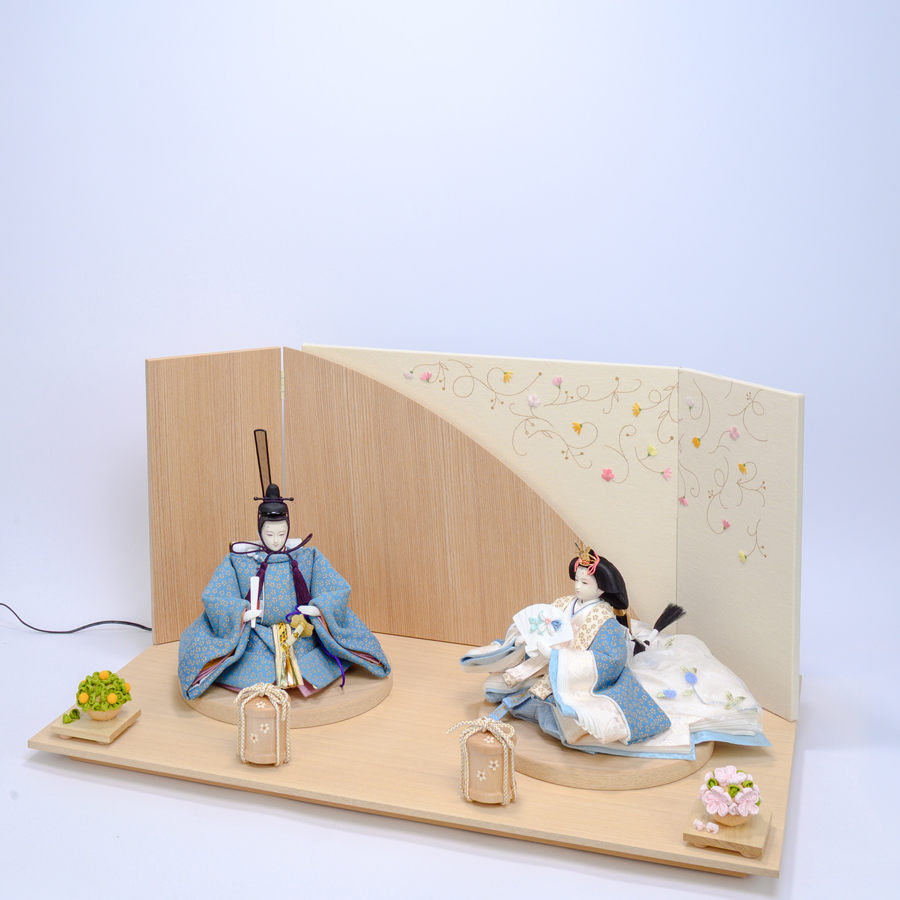 甲州印伝小桜柄水色・白　huwakahina 刺繍桜LED照明飾り3写真