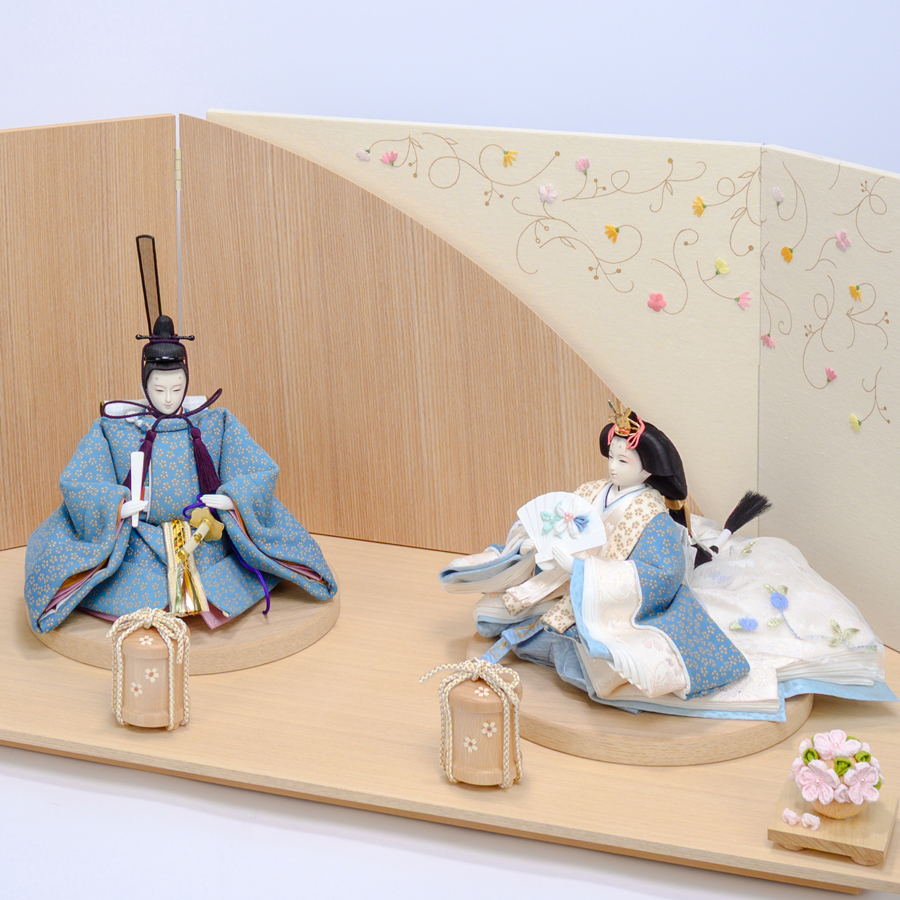 甲州印伝小桜柄水色・白　huwakahina 刺繍桜LED照明飾り4写真