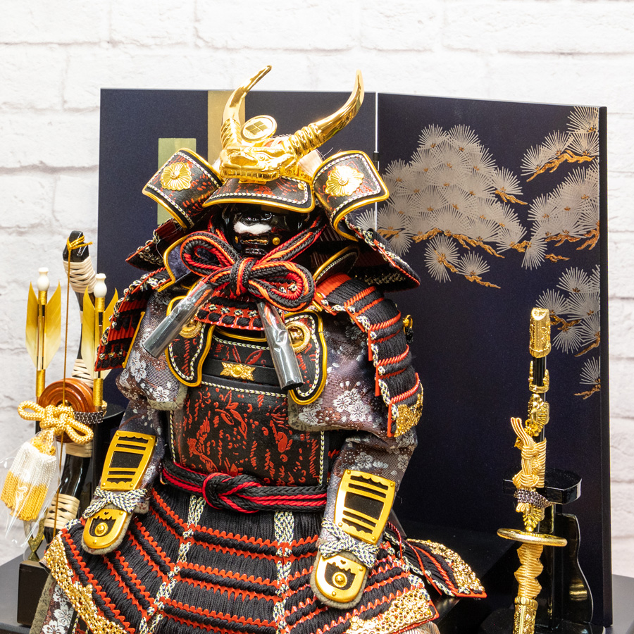 限定　7号武田信玄鎧 駿河蒔絵紺サテン銀針松鎧収納飾りセット4写真