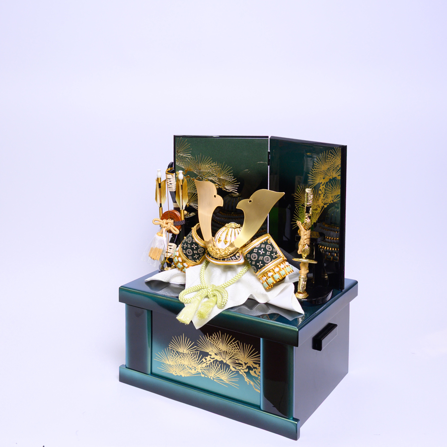 甲州印伝富士山柄緑8号出世兜グリーンボカシ収納飾り2写真