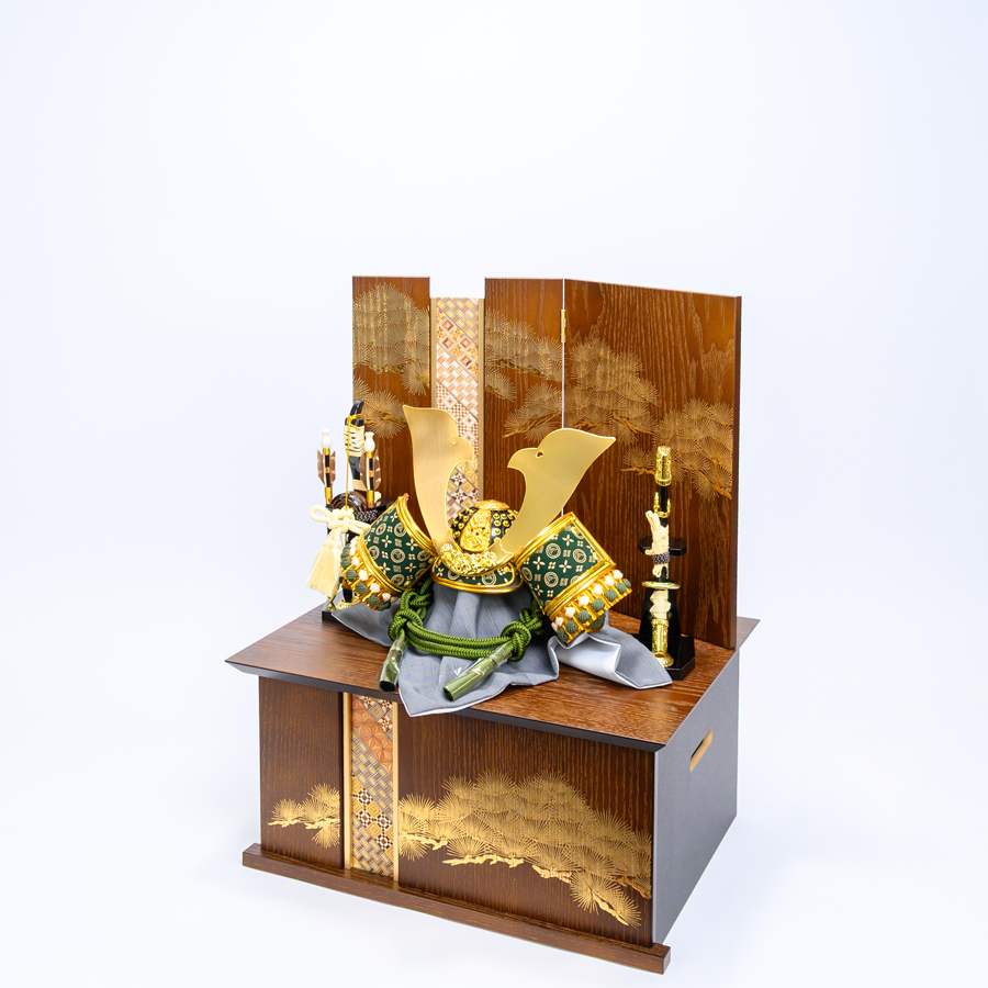 甲州印伝緑富士山柄　8号深川緑大鍬型兜　オーク寄せ木収納飾りセット2写真