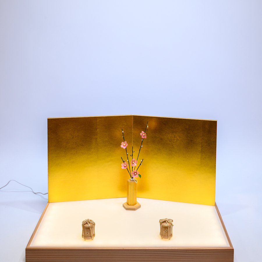 桜LED照明台　刺繍鞠に桜親王飾り3写真