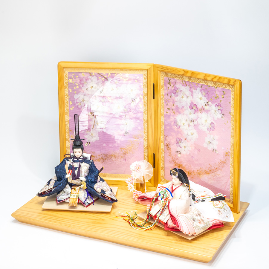 桜押し花額屏風天竜杉飾り台　小三五熨斗目に桜刺繍親王セット2写真